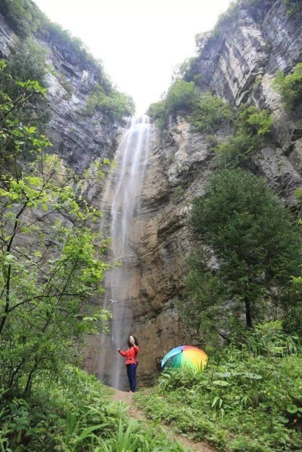 杨紫又打出现偶“王炸”剧了!开播5天夺周榜第一,连追4集收不住